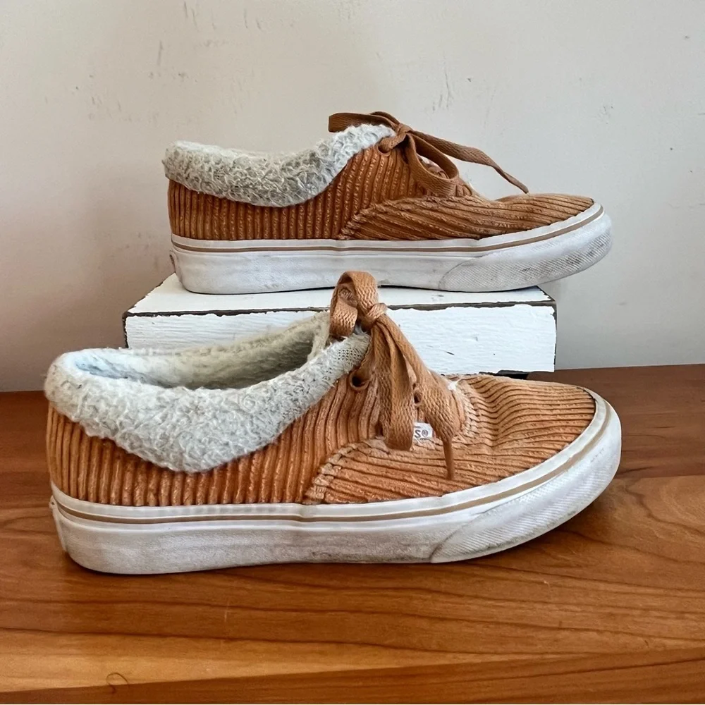 Vans Kids' Preschool Authentic Cozy‎ Shoes Girls Size 2.5 Corduroy
